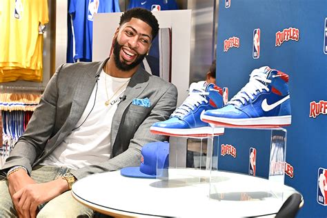 anthony davis shoes brand